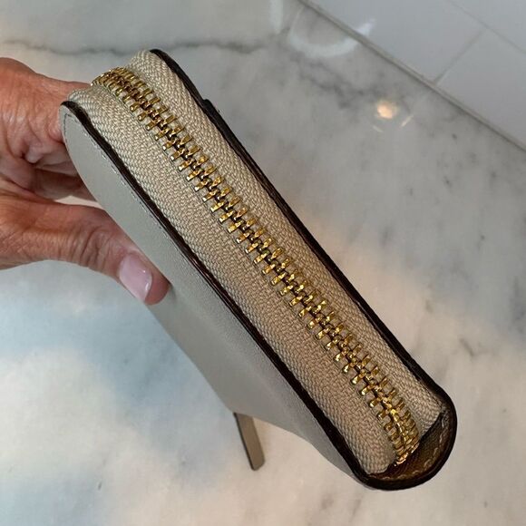 Kate Spade Cream Leather Continental Full Zip Wallet - Picture 7 of 10